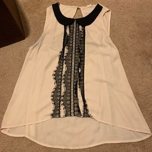 Cream color top 🖤💛